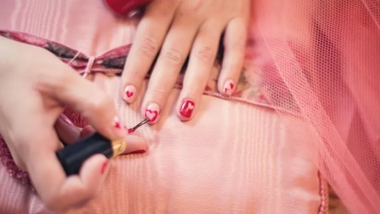 valentine-nail